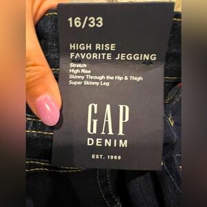 NWT GAP High Rise Favorite Jegging